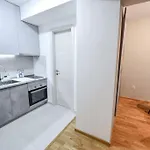 Free Parking - Golden Art With Balcony *