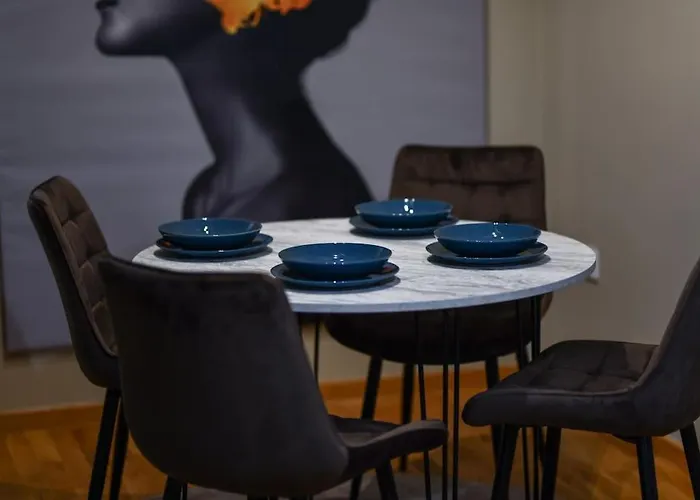 Free Parking - Golden Art Apartment With Balcony Daire *